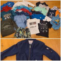 Kleiderpaket Gr. 98-104, 26 Teile, T-Shirts,Pullis,Jacke,Badehose Bayern - Regensburg Vorschau