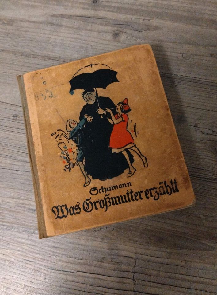 WAS GROSSMUTTER ERZÄHLT SCHUHMANN KINDERBUCH in Berlin