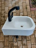 Waschbecken WC mit Wasserhahn Spühlrandlos Dresden - Weixdorf Vorschau
