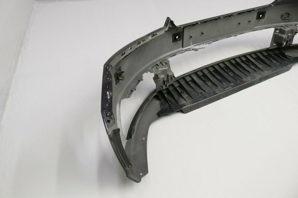 Original Skoda Fabia 6V Stoßstange vorne 6V0807221 SRA PDC Bumper in Gifhorn