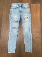 Cropped skinny Jeans von H&M Grösse 28 München - Thalk.Obersendl.-Forsten-Fürstenr.-Solln Vorschau