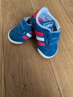 Adidas Schuhe / Schühchen / Erstlings-Schuhe Babyschuhe Gr. 18 Frankfurt am Main - Bergen-Enkheim Vorschau