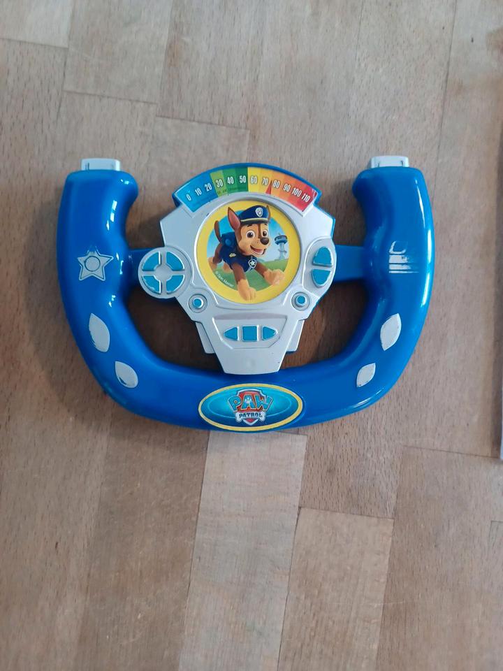 Holzautobahn "JET" PawPatrol Hammerspiel Garderobe Nachziehtiere in Hamburg
