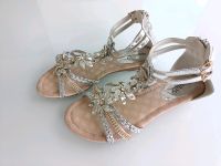 Sandalen silber Queen Tina 38 festlich Damenschuhe Mädchen Sandal Baden-Württemberg - Hockenheim Vorschau