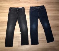 2 x Jeans Gr. 146, schwarz und blau, Mädchen oder Junge Mecklenburg-Vorpommern - Pasewalk Vorschau