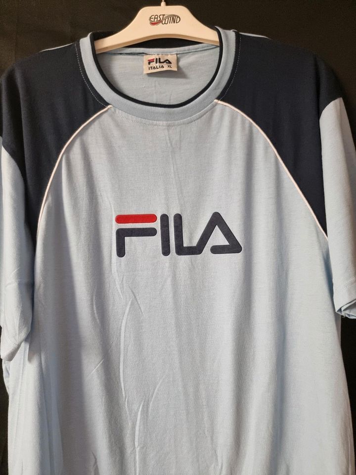 Vintage 90er Fila T-Shirt Hellblau Größe L/XL/XXL in Aachen