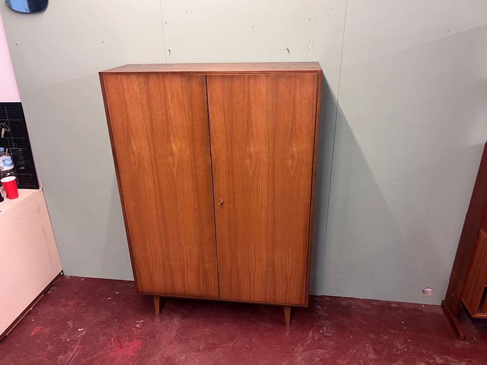 Großer Teak Schrank | Vintage | mid century | Kleiderschrank in Hamburg