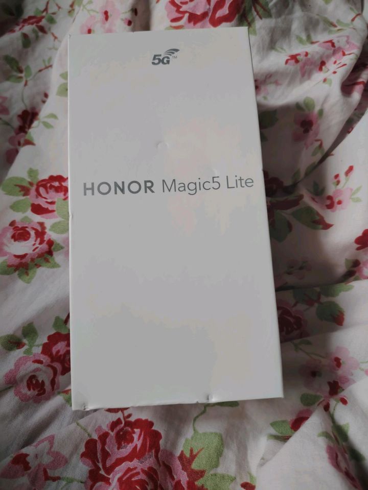 Honor magic 5 lite 256gb /ram 8+5 GB Black in Essen