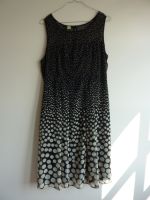 Kleid von Qiero, schwarz-weiß gepunktet, Größe 38 Niedersachsen - Jork Vorschau