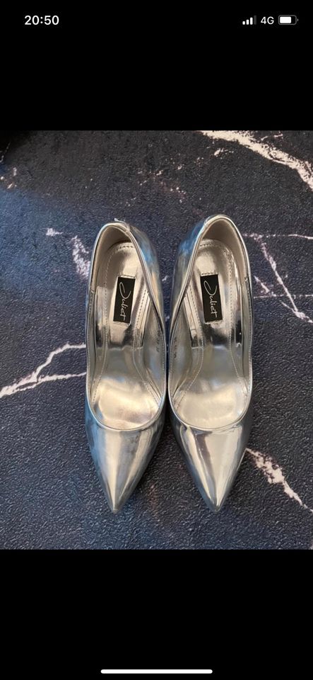 H&M Pumps Silber 38/39 in Hannover