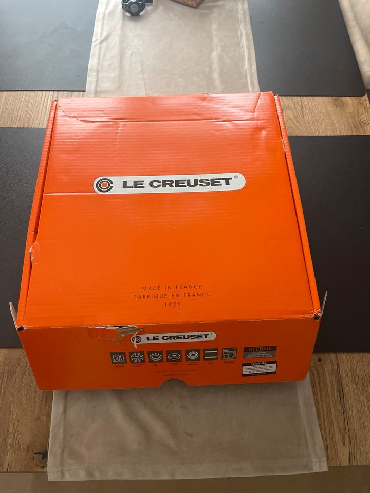 Le Creuset Gusseisen Wok 36 cm. Neu in Paderborn