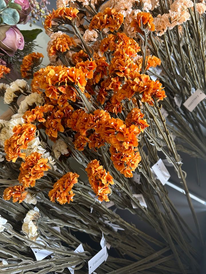 Neue Gestecke,Sträuße Seidenblumen Deko Geschenke Hochzeit in Vögelsen