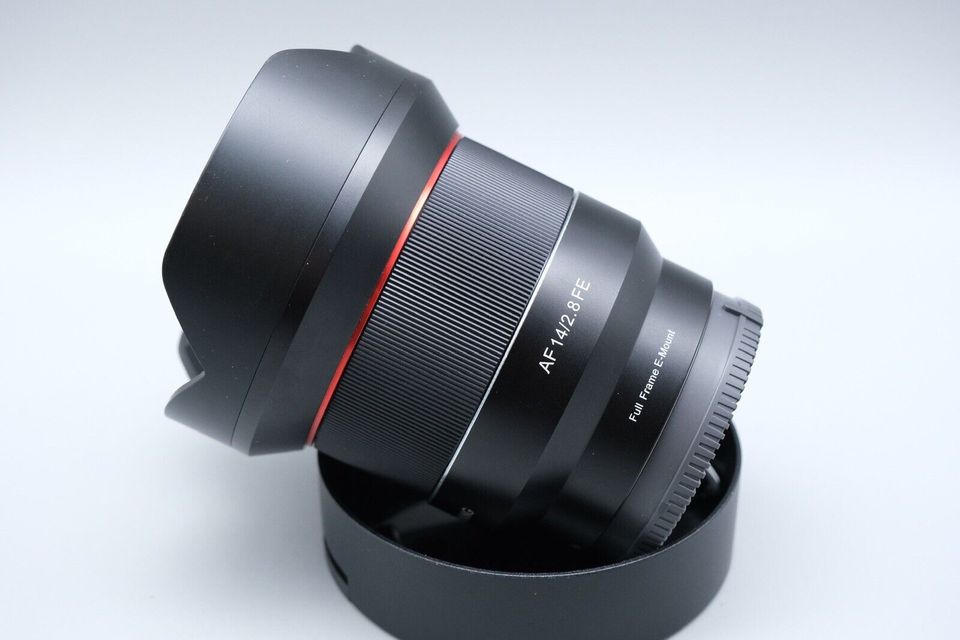 Samyang AF 14mm f/2.8 für Sony E-Mount mieten / zur Miete in Gottmadingen