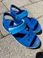 Crocs Badesandalen Gr. 30/31 blau Baden-Württemberg - Besigheim Vorschau