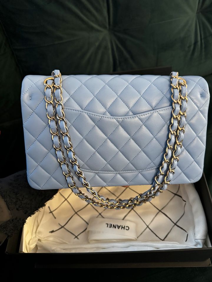 Chanel Tasche Flap Bag Blau * Sky Blue* NEU* verklebt in Frankfurt am Main