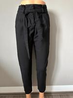 Schwarze Stoffhose von Vila Clothes, Gr. 34 Brandenburg - Panketal Vorschau