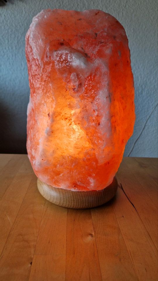 Salzkristall Lampe groß ca 28 cm in Pilsting