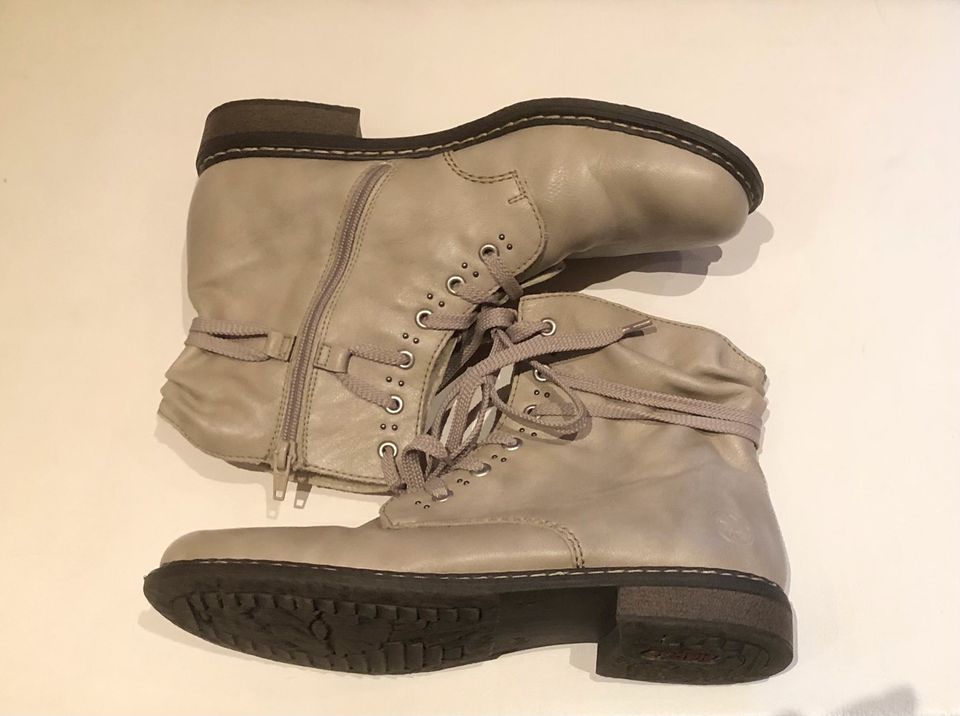 RIEKER STIEFELETTEN BOOTS 42 NEUw 1xgetragen! NP69,99€ in Villingen-Schwenningen