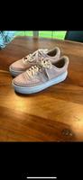 Nike Sneakers Gr 39 rosé dicke Sohle Westerwaldkreis - Gemünden Westerwald Vorschau