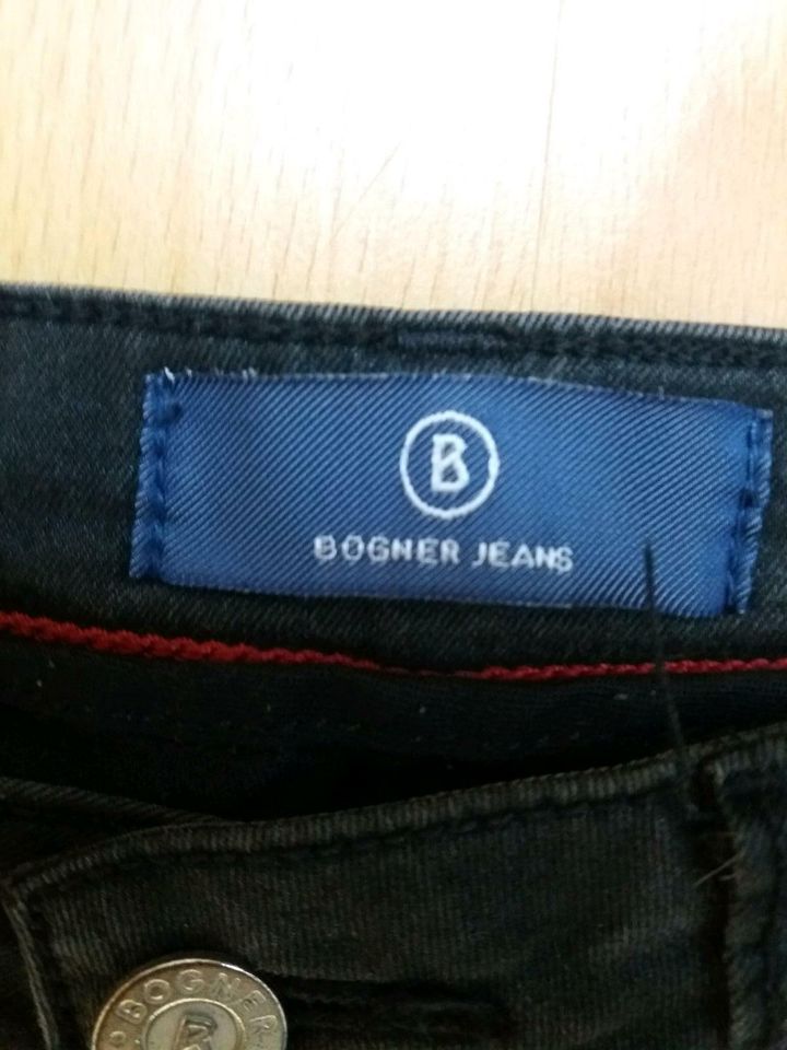 Marke bogener Jeans in Größe 38, Slim Fit, anthrazit in Herzberg am Harz