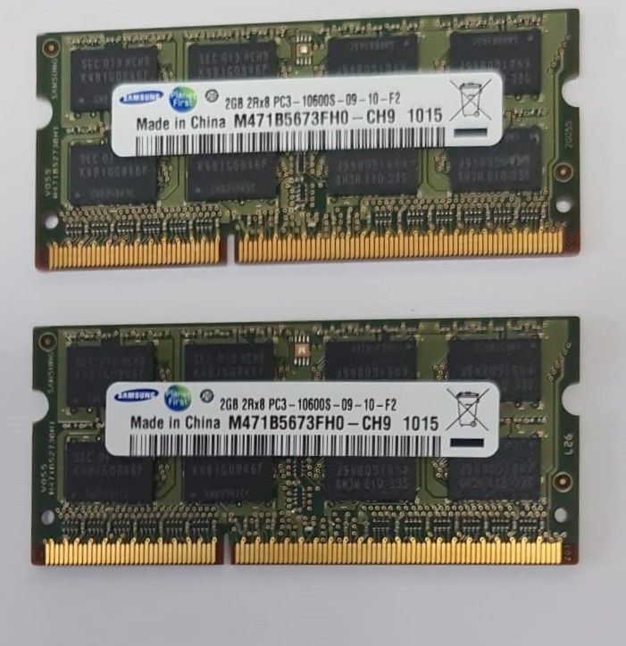 RAM Samsung Arbeitsspeicher 2x 2GB 2Rx8 PC3 - 10600S in Berlin