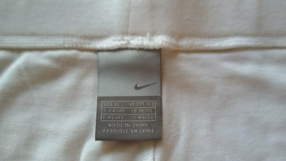 **WIE NEU** NIKE Hose_XL XXL 44 46 in Retzstadt