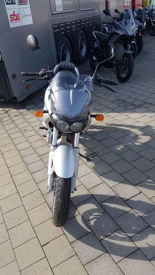 BMW F650CS Scheckheftgepflegt in Burtenbach