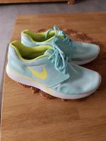 Nike Sneaker Schuhe Gr. 39 Niedersachsen - Bad Bevensen Vorschau