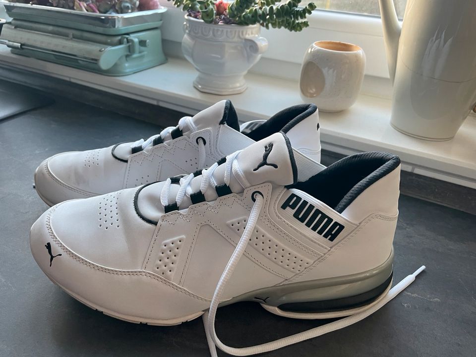 Sneaker Puma 44 weiß Sportschuh in Oldenburg