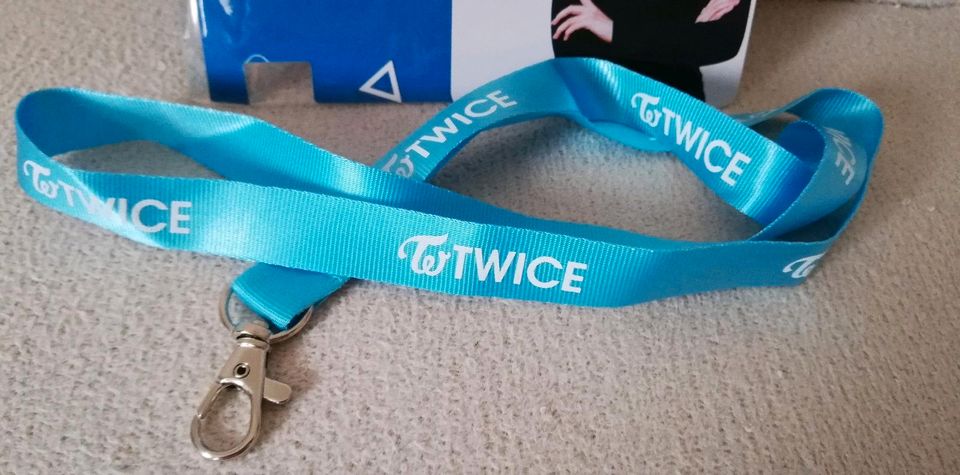 Twice - Mina - Originaler JYP Entertainment Pass !!! in Goldbeck