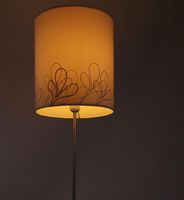 Stehlampe modern * Creme * braun * beige Baden-Württemberg - Plüderhausen Vorschau