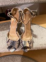 Schuhe Sandalette Pumps Peeptoe Schlangenmuster 39 Nordrhein-Westfalen - Brüggen Vorschau