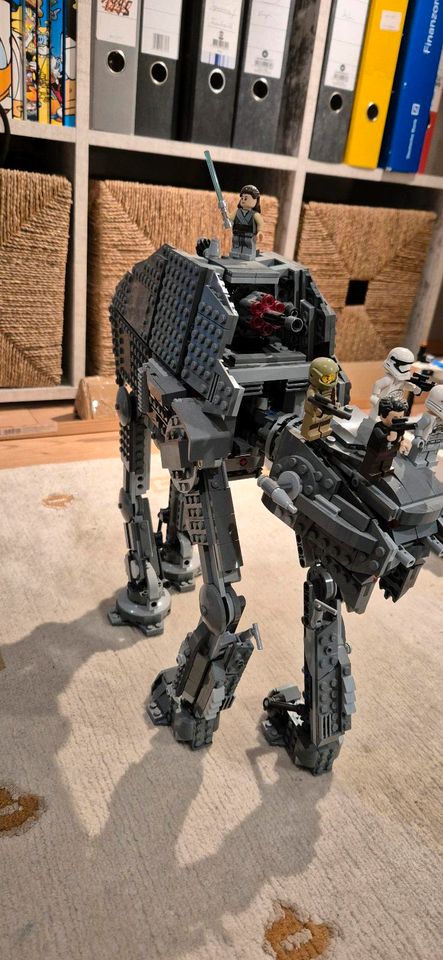 LEGO® Star Wars 75189 First Order Heavy Assault Walker in Hattenhofen
