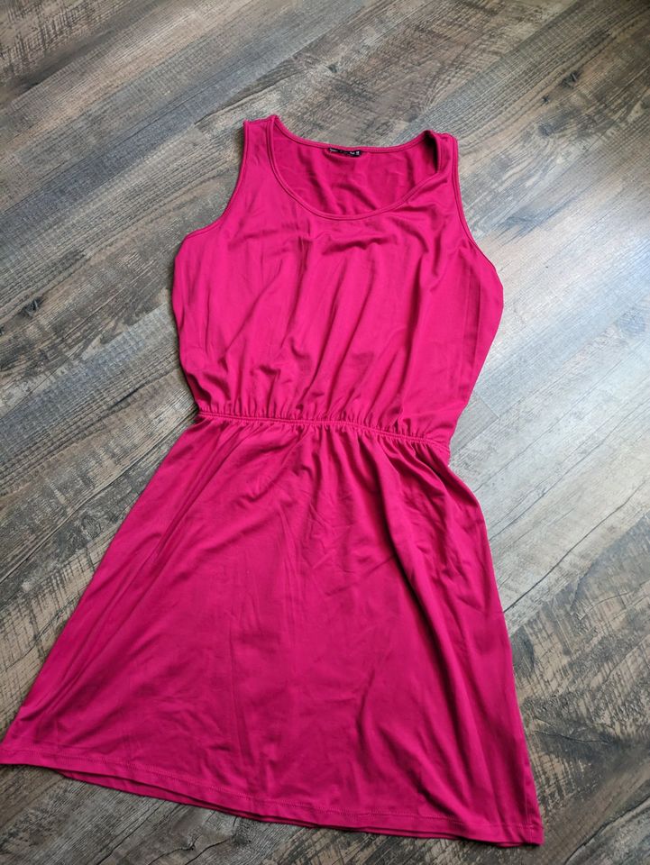 Damen Kleid Sommerkleid Strandkleid gr. 36 38 pink in Kalkar