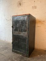 Antiker Werkzeugschrank Industrial Design Barschrank Kommode Bar Nordrhein-Westfalen - Hamm Vorschau