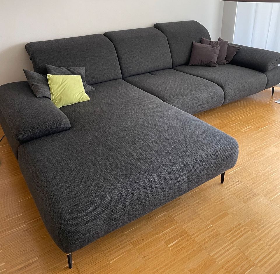 Couch grau Wohnlandschaft in Osthofen