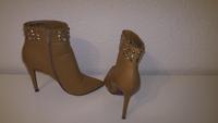 ♥♥ Stiefelette High Heels Jumex Gr.38 hellbraun Kunstleder mit Ve Hessen - Schlüchtern Vorschau
