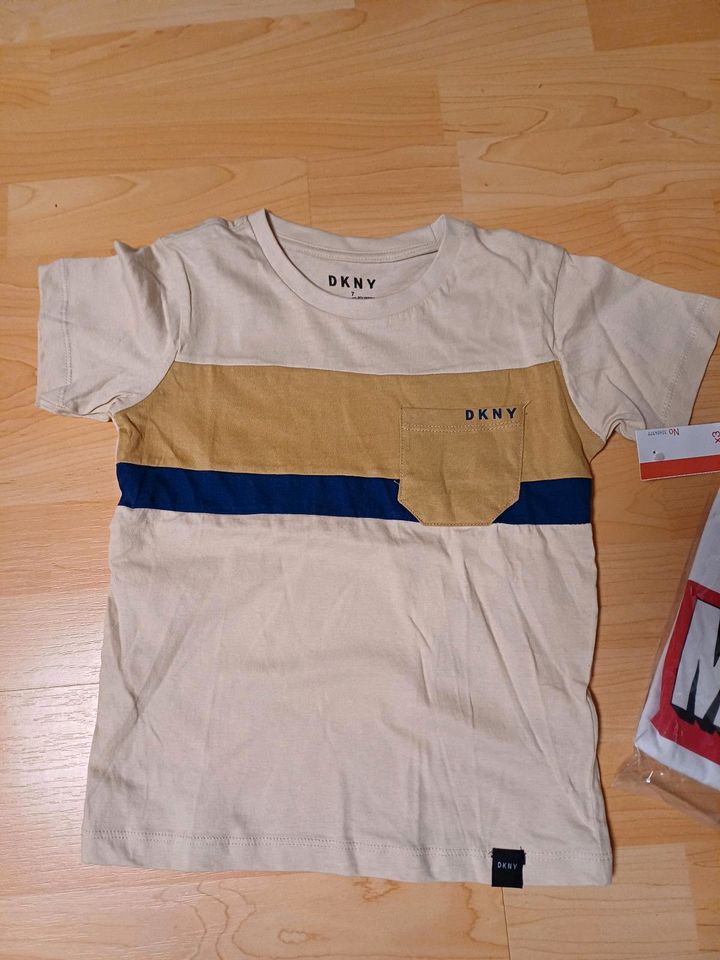 Dkny  short tshirt 7 jahre ca 122/128 in Köln