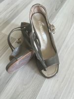 Pumps Sandaletten Sandalen high heels grün Khaki Gr. 36 Berlin - Zehlendorf Vorschau