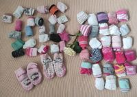 Socken Paket 54 Stück Mädchen Größe  15-20 74/80 Baden-Württemberg - Hockenheim Vorschau