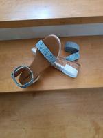 Sandalen mit Fesselriemen Bayern - Neukirchen Vorschau