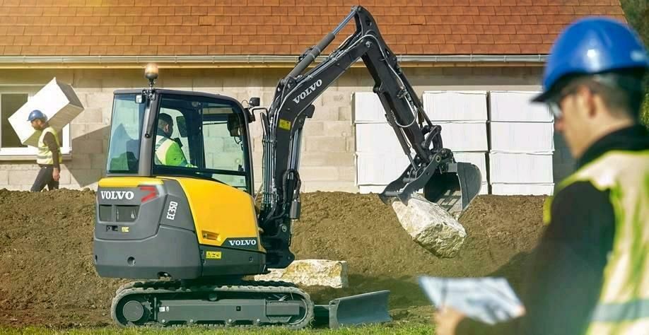 Volvo ECR35D Kompaktbagger Bagger in Brunnen