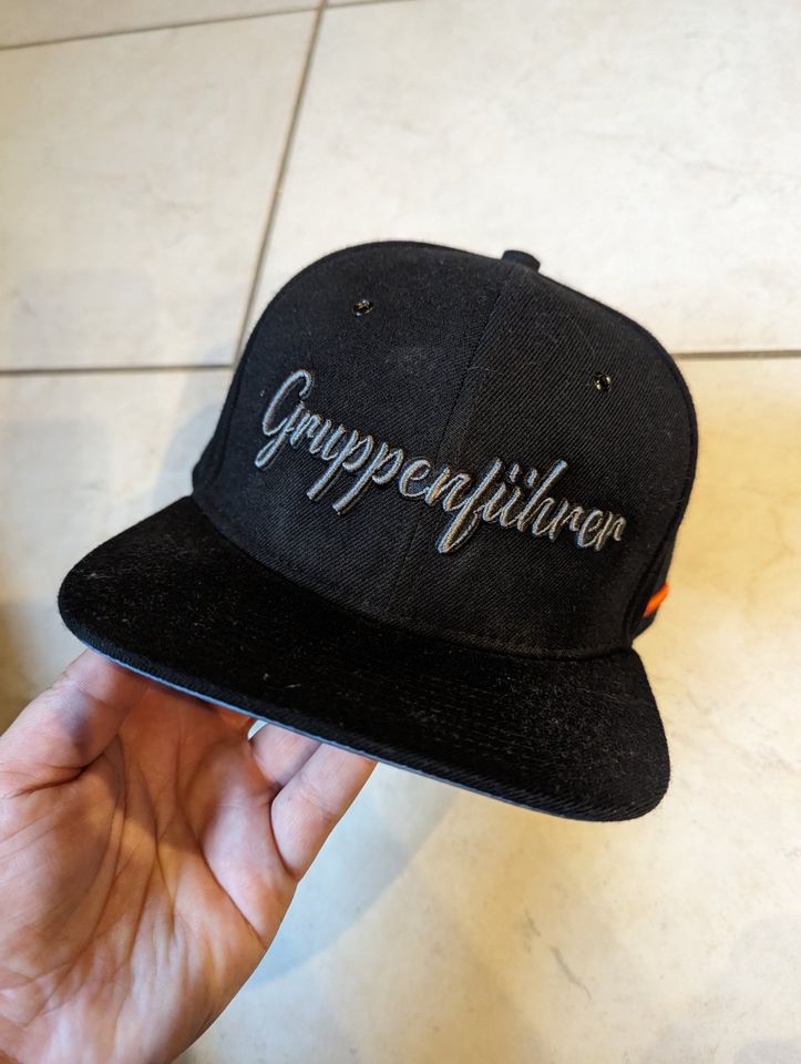 Ungetragene Snapback „Gruppenführer“ in Lautertal