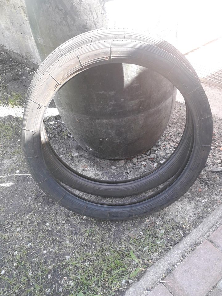 Reifen aus Scheunenfund in Stendal