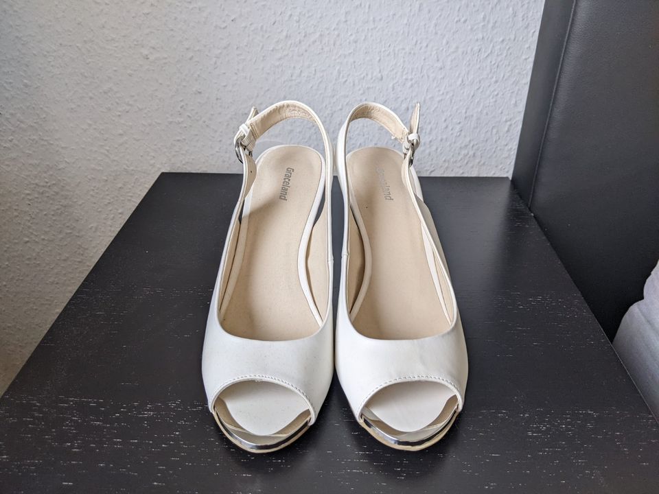Graceland Sandalen Pumps offene Schuhe 9 cm Absatz Weiß Größe 40 in Gelsenkirchen