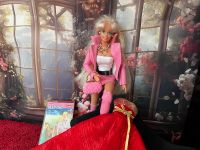 Barbie Puppe NUR Outfit+ Kleidung, rosa Kostüm, rotes Abendkleid Niedersachsen - Algermissen Vorschau