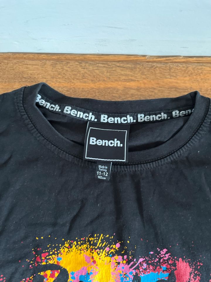 T-Shirt von Bench in Bremen