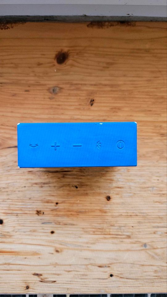 JBL Bluetooth Lautsprecher / Box / Musik / blau / mini. in Ettenheim