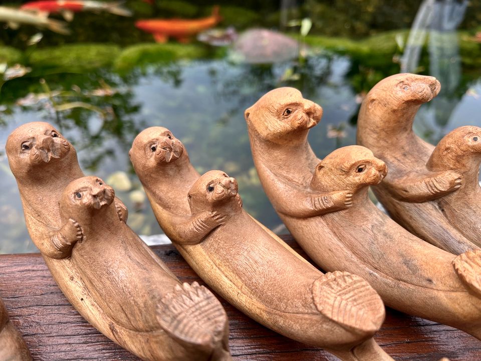 Otter Seeotter Holztier Holz Grosshandel Restposten Lagerverkauf in Essen