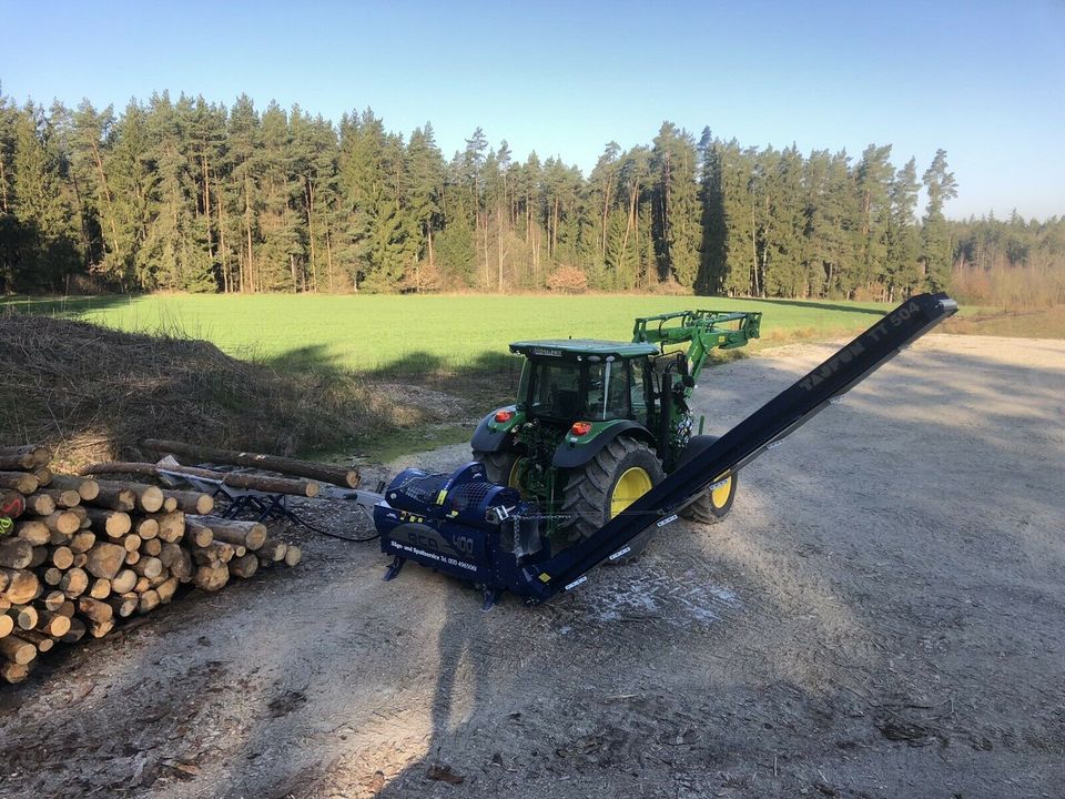 Rückewagen,Seilwinde,Holztransport in Burk